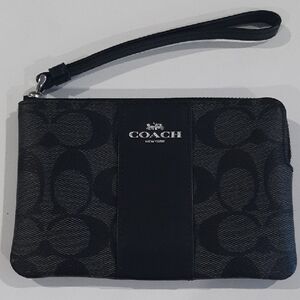 Coach Signature Black Wristlet